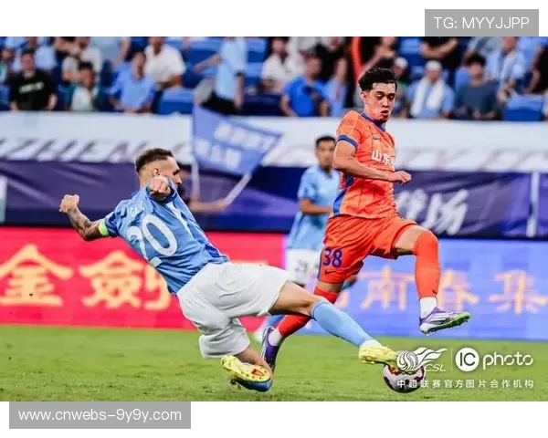 深圳新鹏城VS山东泰山，李小恒庆祝进球