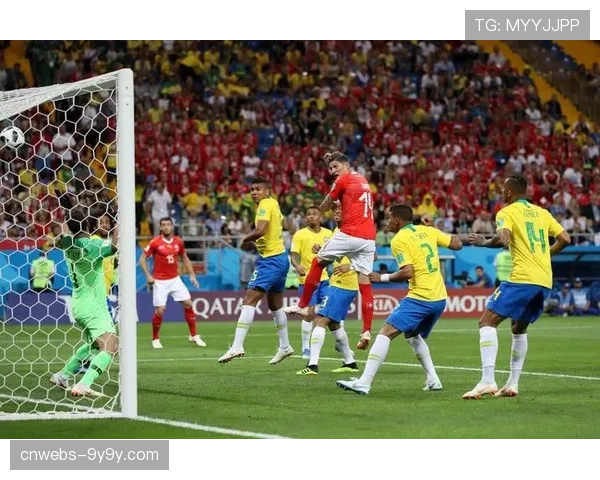 战术观察:马赛新帅的3-4-3阵型如何激活了球队的边路进攻